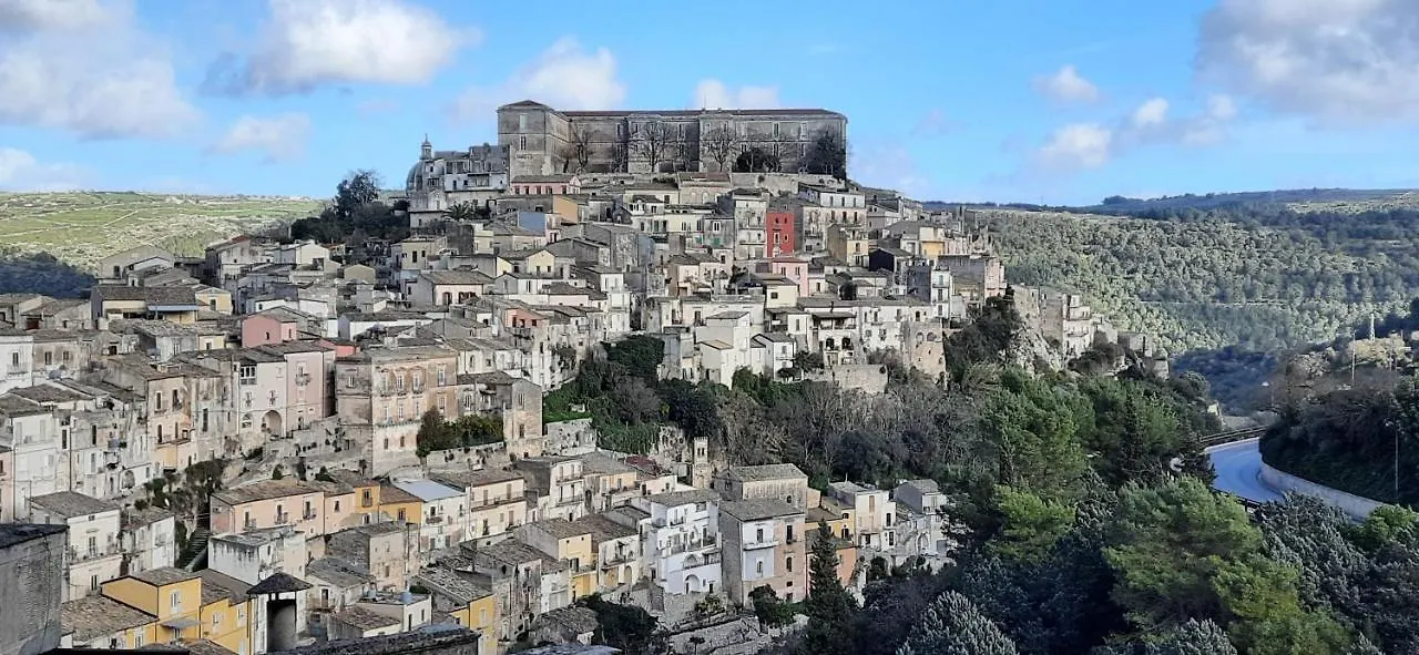 La Nicchia Villa Ragusa 0*,  Italy